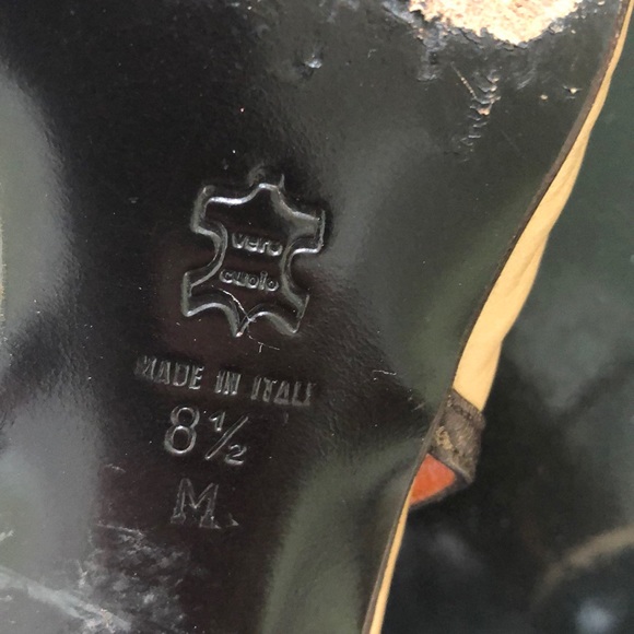 All leather Italian made Kenneth Cole saddle style - Picture 5 of 7